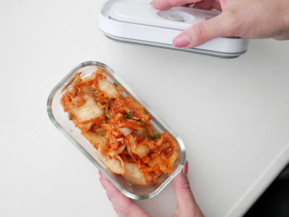 ZWILLING真空保存容器セット（ガラス・プラスチック）の展示