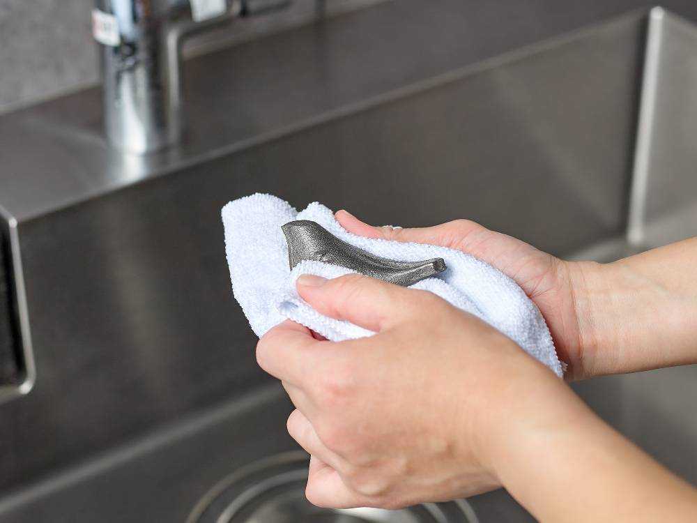 オークス製鉄鋳物「鉄のことり」フィギュア