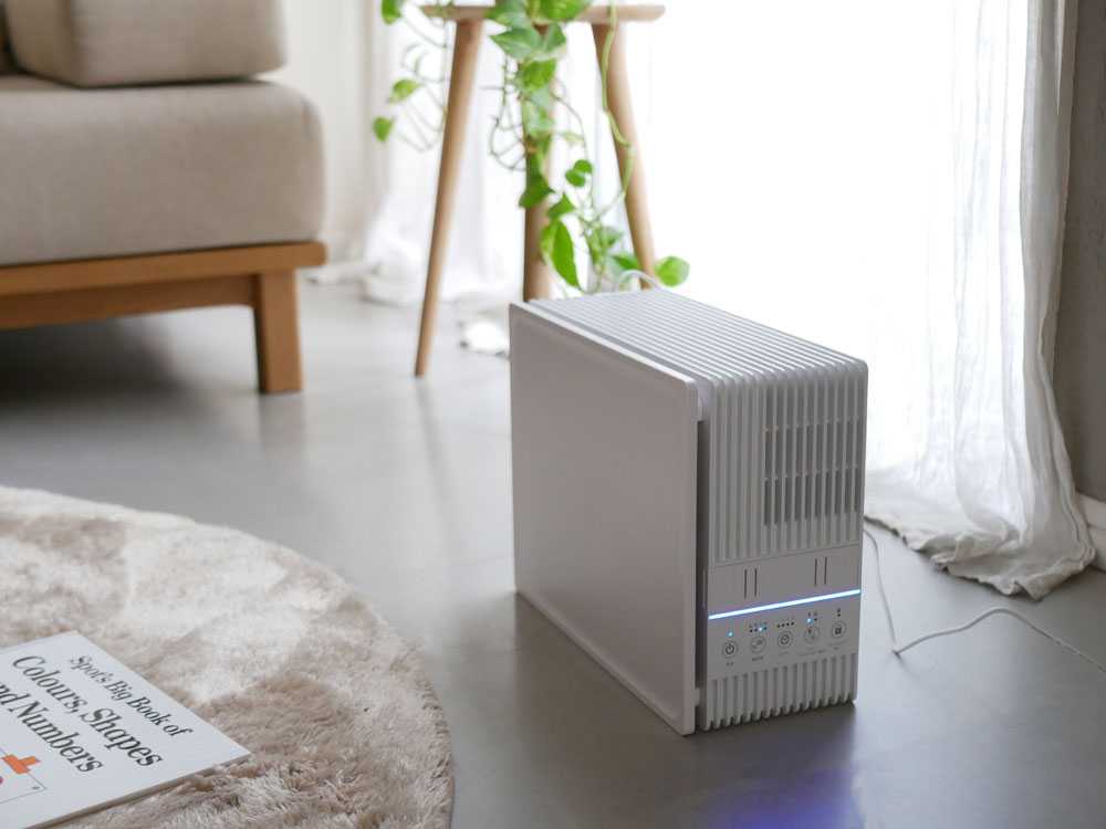 ドウシシャ製の薄型空気清浄機本体