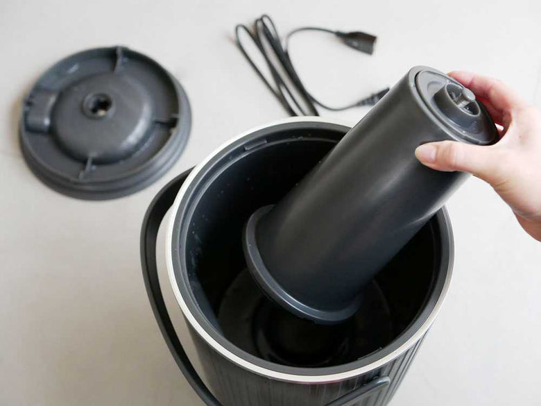 デュクス Dawn スチーム加湿器のシルバー外観