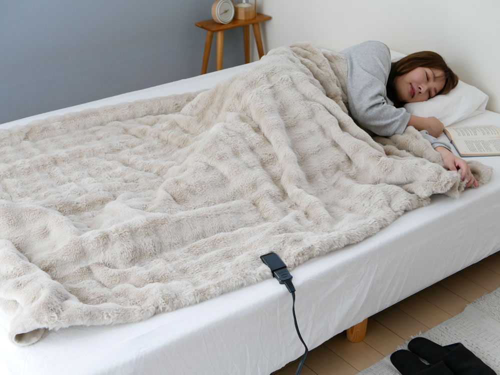 【QUADS/クワッズ】ずっと触れたくなる掛敷両用電気毛布 toron（トロン）