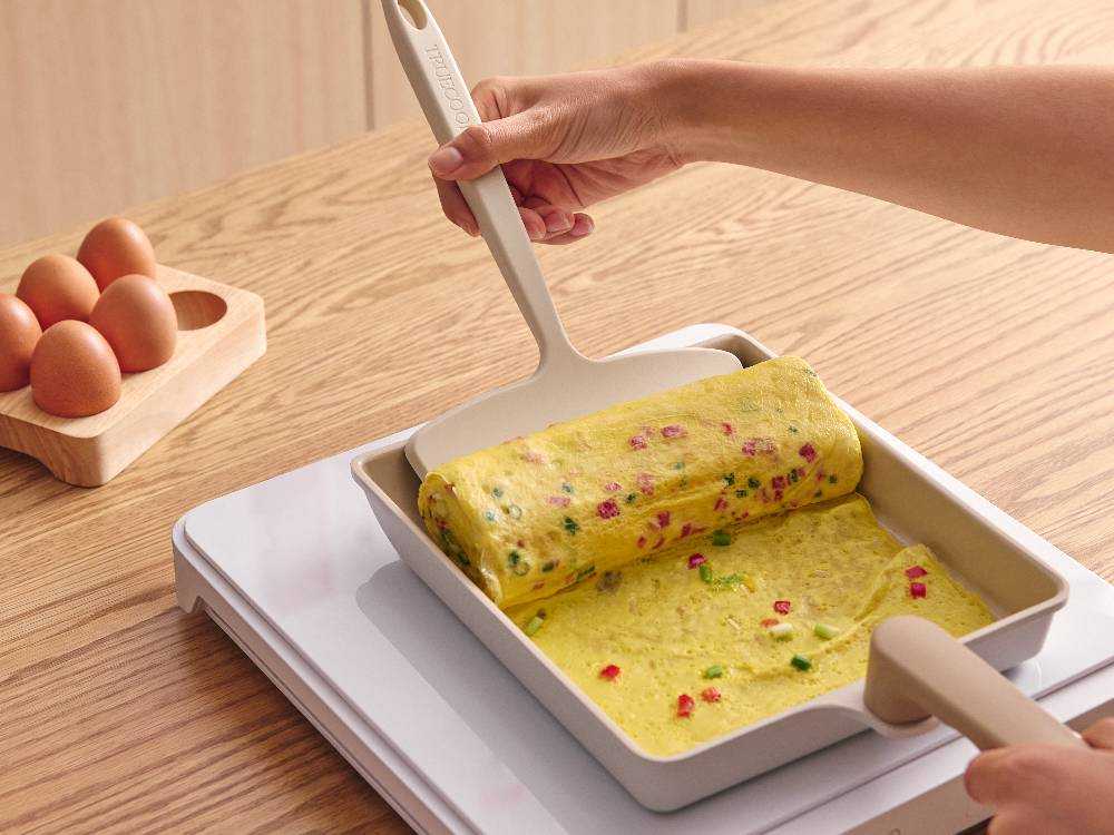 【TRUECOOK/トゥルークック】エッグパン＆フライ返しセット レギュラー ベージュの仕様シーン16
