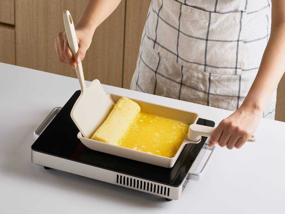 【TRUECOOK/トゥルークック】エッグパン＆フライ返しセット レギュラー ベージュの仕様シーン17