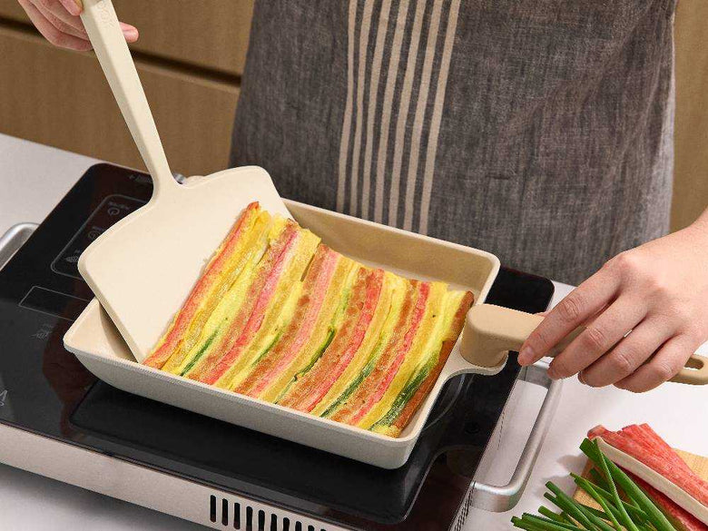 【TRUECOOK/トゥルークック】エッグパン＆フライ返しセット レギュラー ベージュの仕様シーン18
