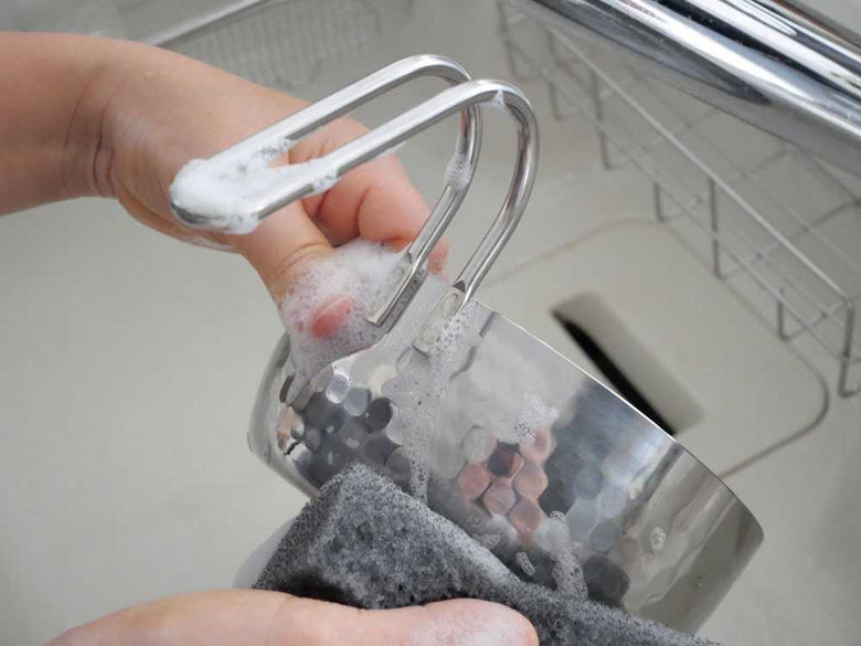 【彩式】持ちやすさにこだわった雪平鍋