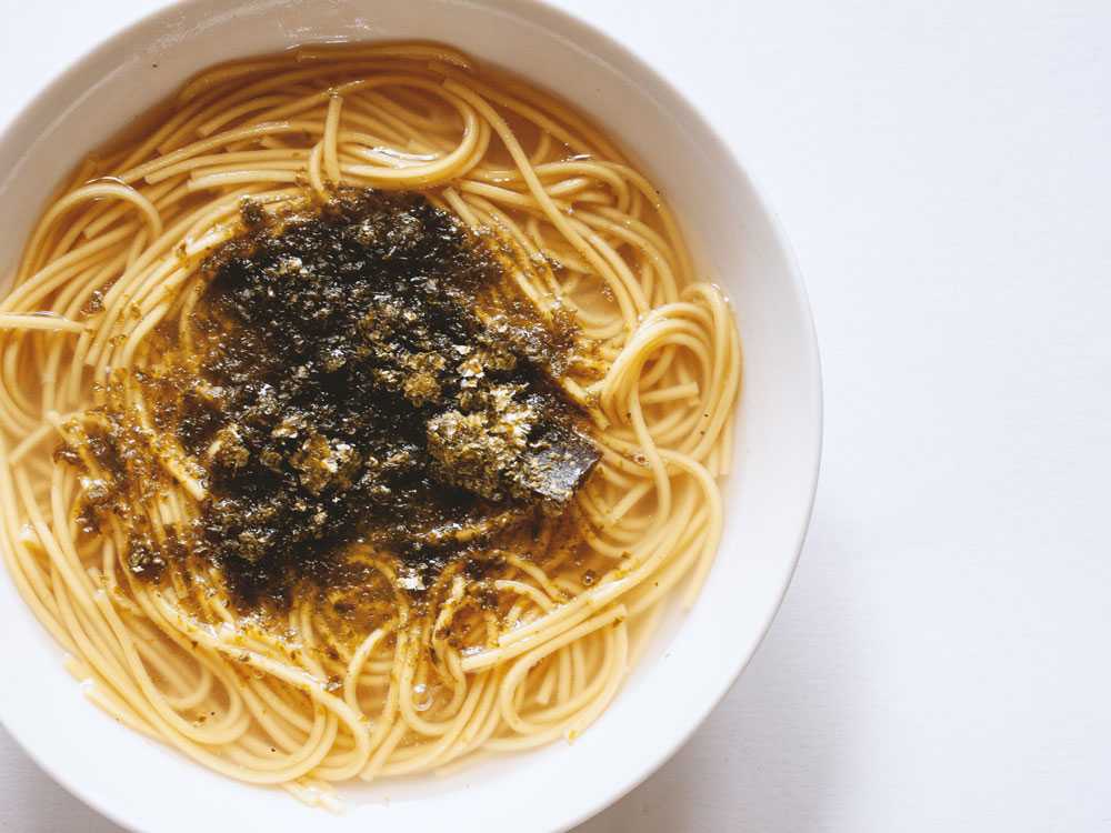 【ドライミールキット】 簡単パスタ＆ラーメンお試し6点＋かもしか道具店ラーメン鍋 セットの仕様シーン6