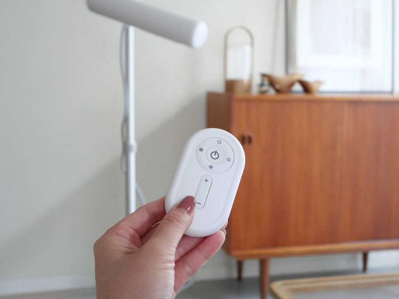 【QUADS】ハンズフリースタンドヘアドライヤー BISARA Light