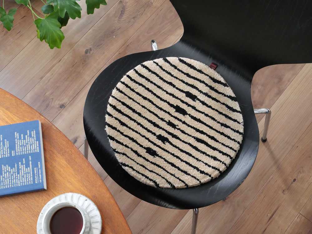 【adepeche/アデペシュ】ウールチェアパット