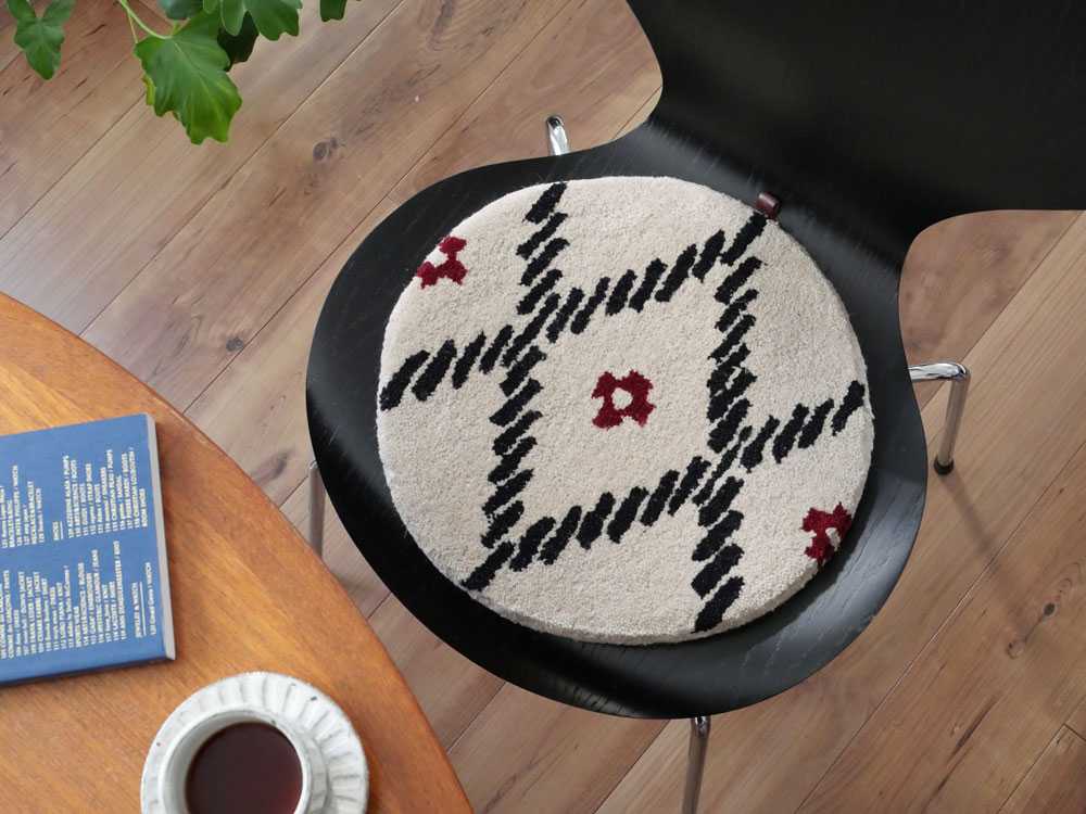 【adepeche/アデペシュ】ウールチェアパット