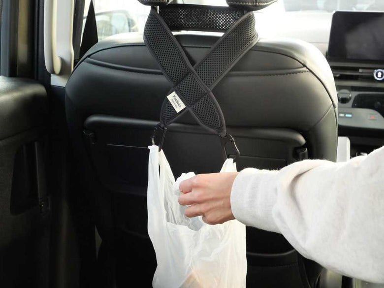 浮かせて便利な車の収納メッシュポーチ・ホルダー