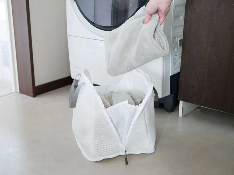 【carewill/ケアウィル】自立する、丸ごと洗えるランドリーバッグ