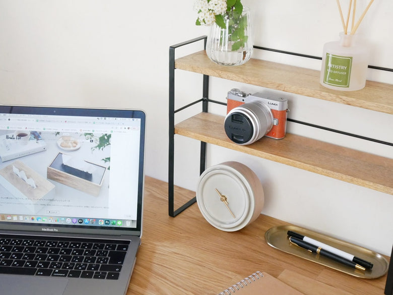 マンゴーウッドとアイアン製のマルチラック