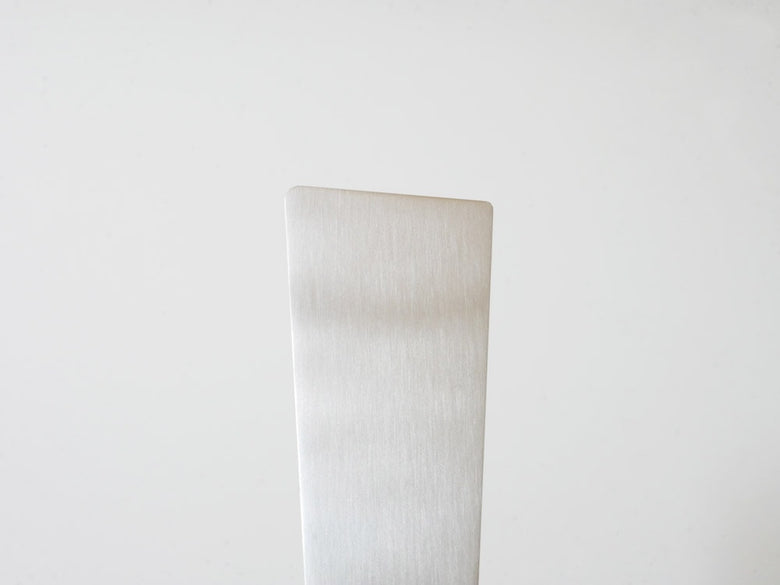 EAトCOの白いトルスパチュラ