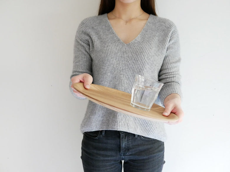 キントーの滑り止め付き木製ラウンドトレイ