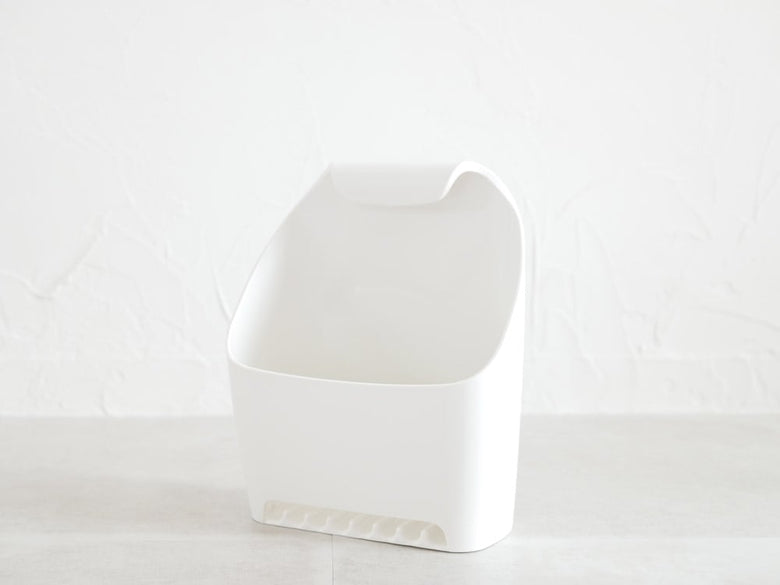 マーナのプラスチックタオルバスケット