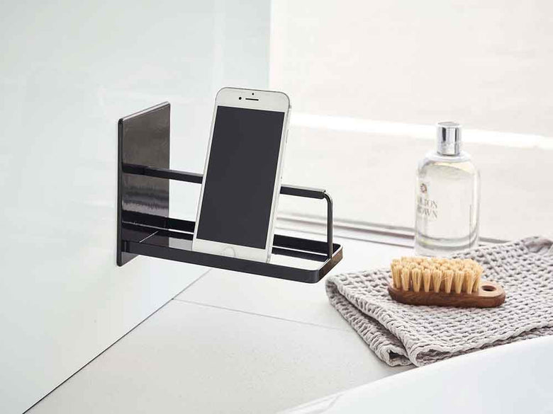バスルーム用マグネットスマートフォンスタンド