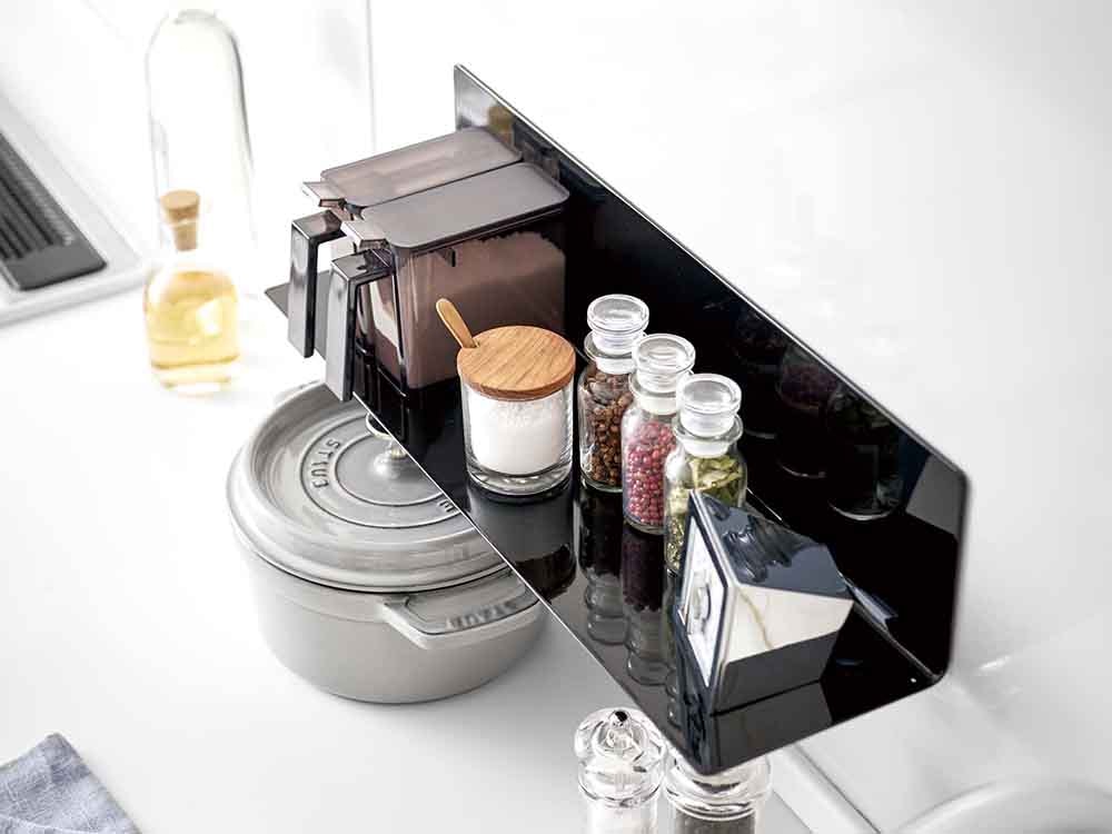 YAMAZAKIタワーのマグネットキッチン棚