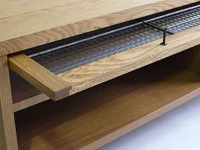 アデペシュのオーク無垢製テレビボード