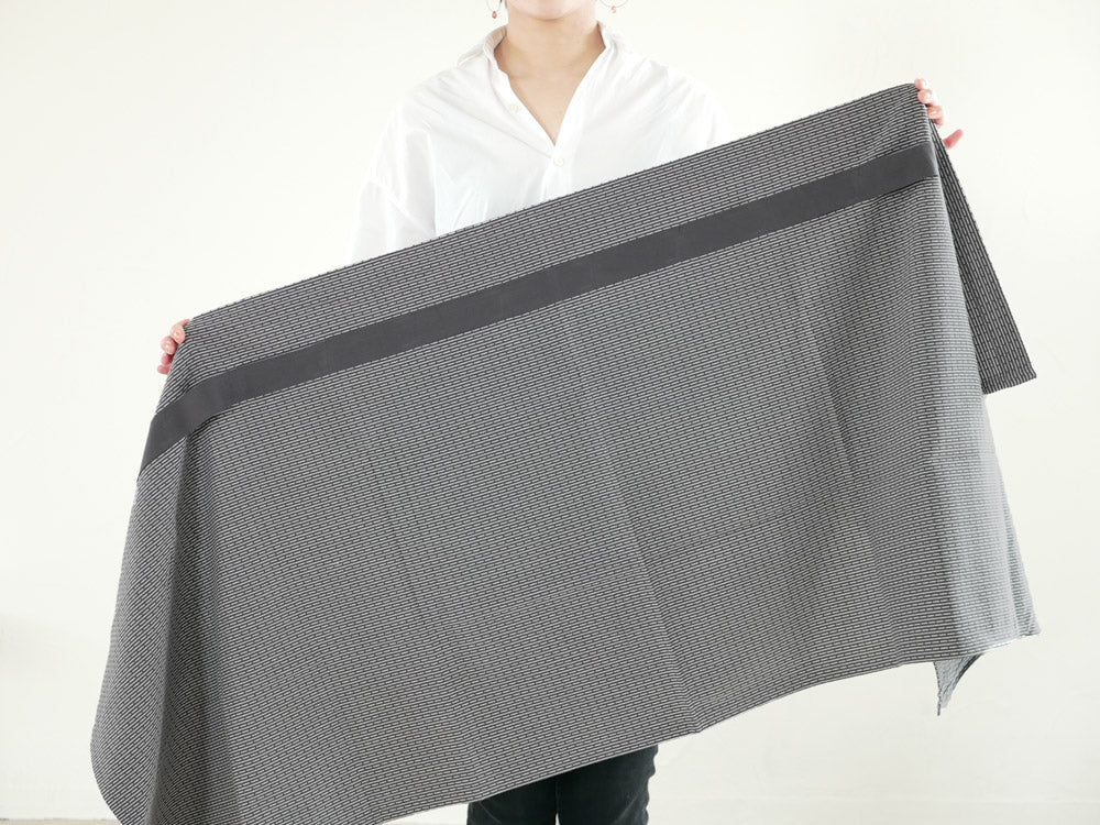 The Organic Companyのオーガニックコットン100％ピケ織りタオル、パターン入りメッシュデザイン、サイズ60×155cm