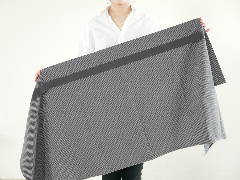 The Organic Companyのオーガニックコットン100％ピケ織りタオル、パターン入りメッシュデザイン、サイズ60×155cm