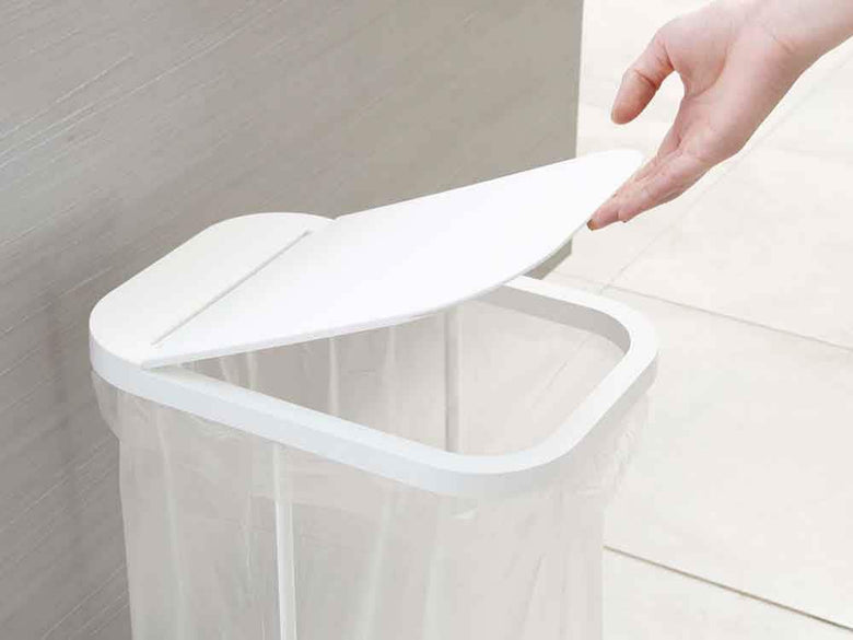 LUCEの銀色スチール製分別ゴミ袋ホルダー