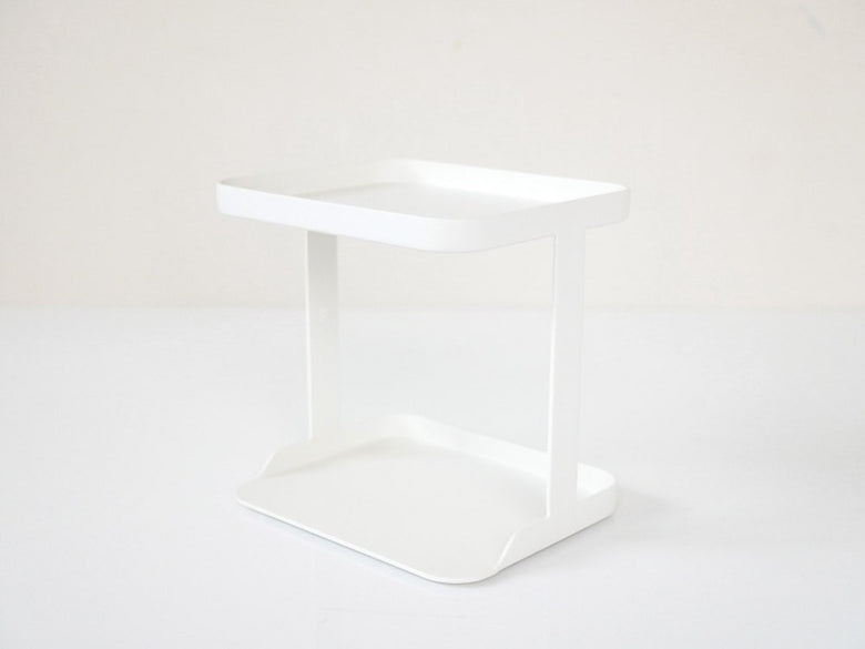 マーナGOODLOCK調味料ラックに並べられた食器