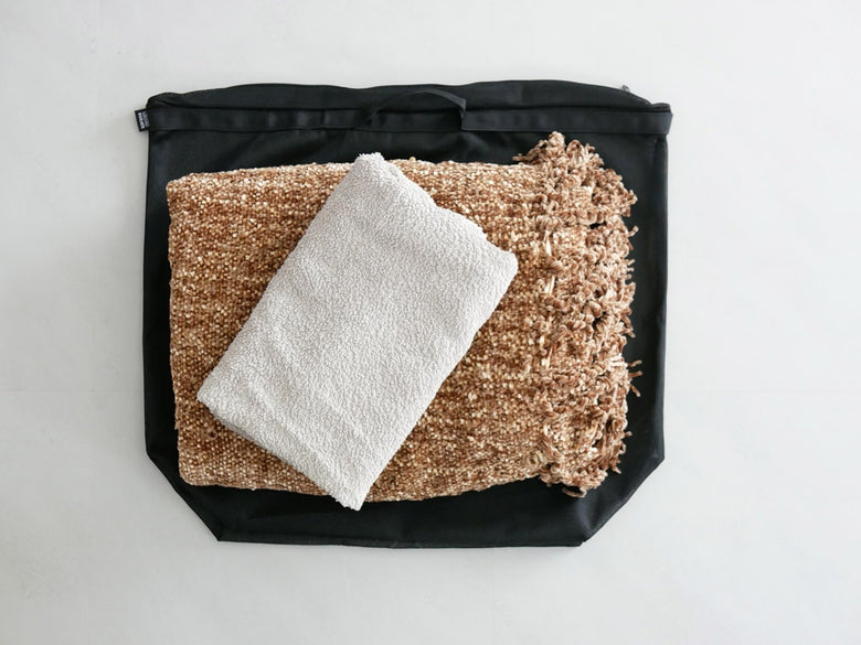 sarasa designのバッグタイプランドリーネット、ポリエステルとラテックス素材で大型の洗濯用ネット