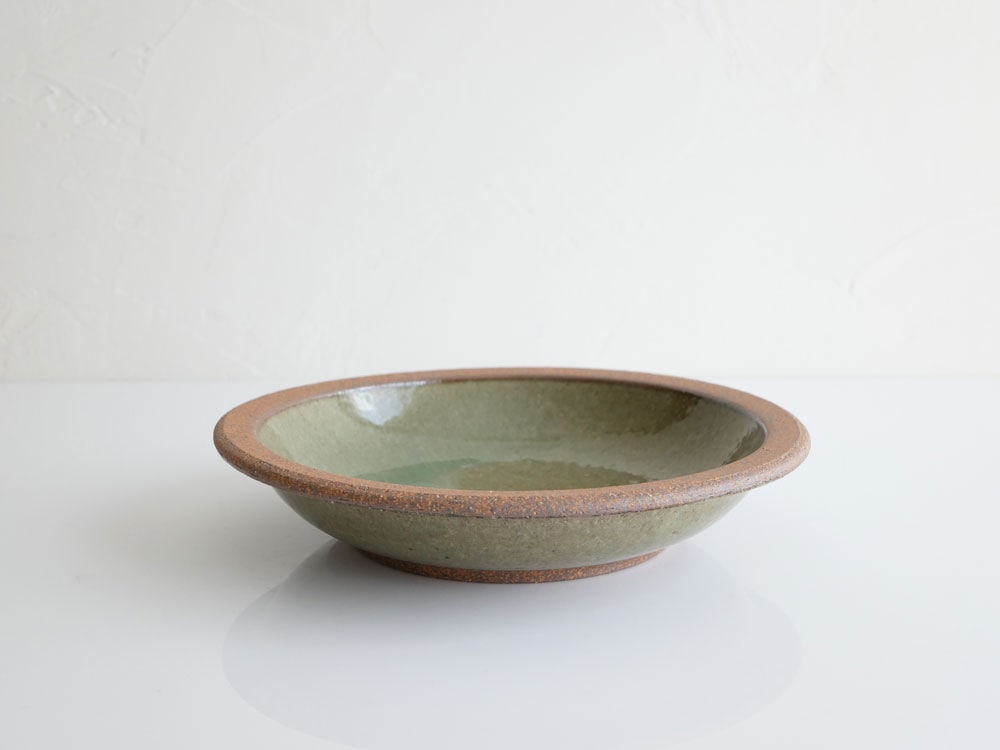 アデペシュの陶器製OTOHAプレート