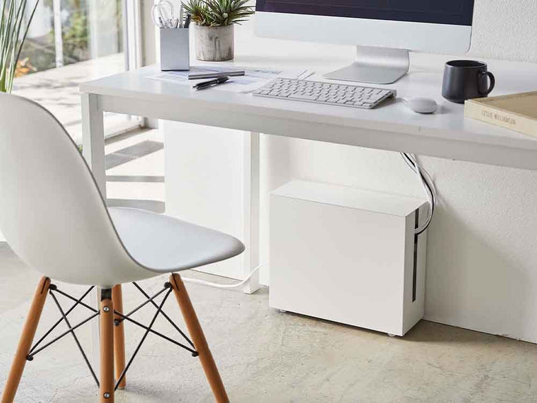 YAMAZAKI/towerのキャスター付きケーブル収納ラック