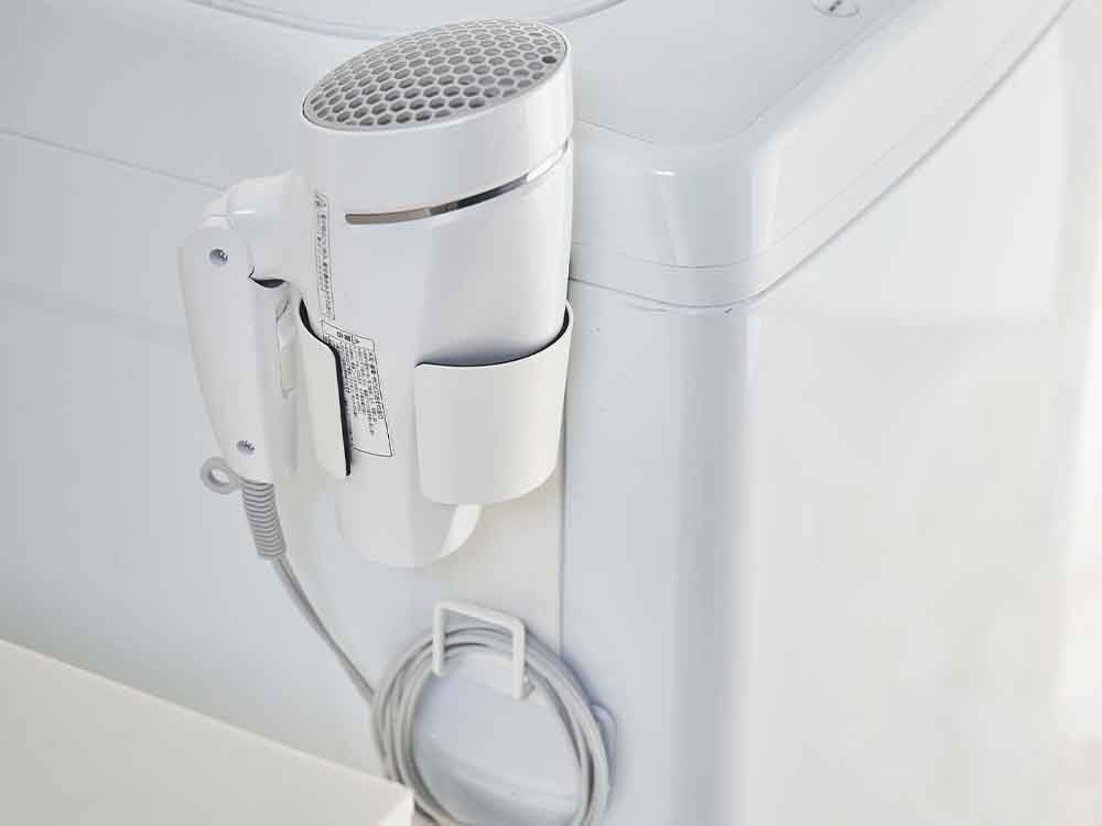 YAMAZAKI towerマグネットドライヤーホルダーを壁に設置