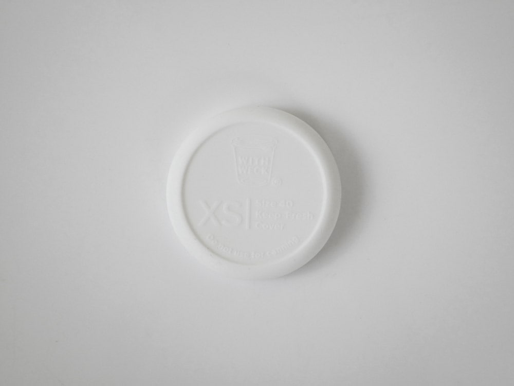 WITH WECKの白いシリコンキャップ