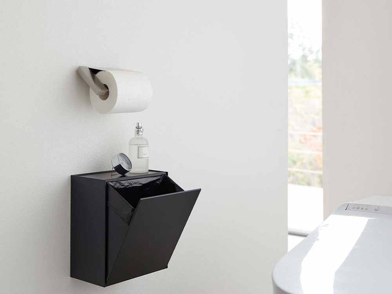タワーウォールトイレポットとペーパータオルホルダー