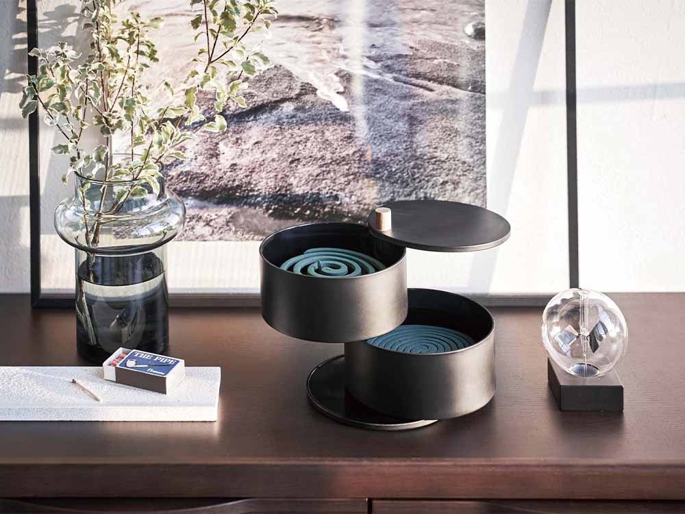 収納トレー付きシルバーの蚊遣りタワー