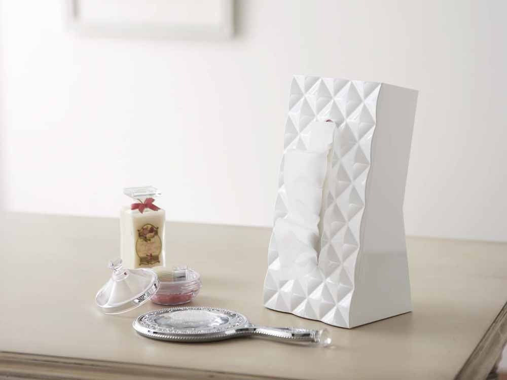 YAMAZAKI/diamondブランドのABS樹脂ティッシュケース