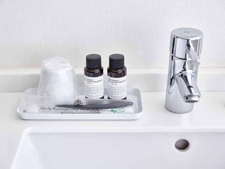 YAMAZAKIタワーのシルバーメタルトレー