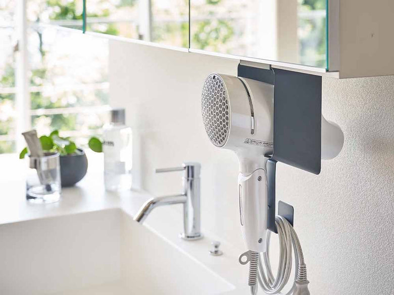 銀色スチール製棚下ドライヤーホルダー