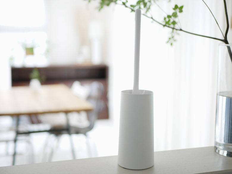 YAMAZAKI製タワーハンディーワイパースタンド、スチール製でコンパクトなデザイン