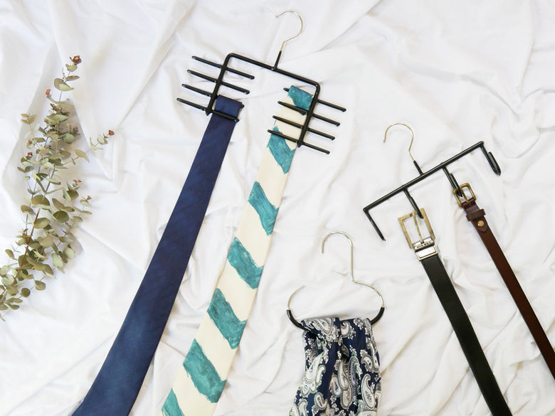 MAWAブランドのベルトハンガー、スチールフックとロープ付き