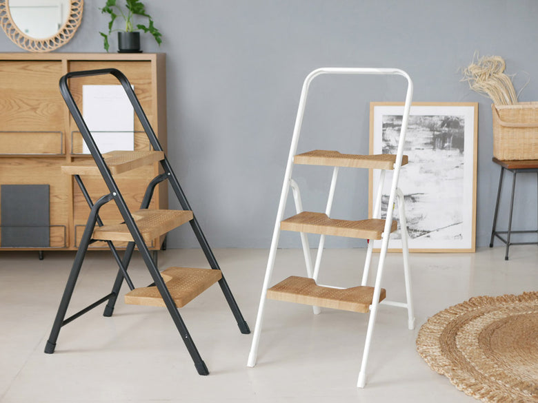 CBジャパン フォールディングステップ ブラック2段