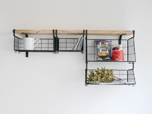 ポッシュリビングの黒色アイアンハンギングバスケット