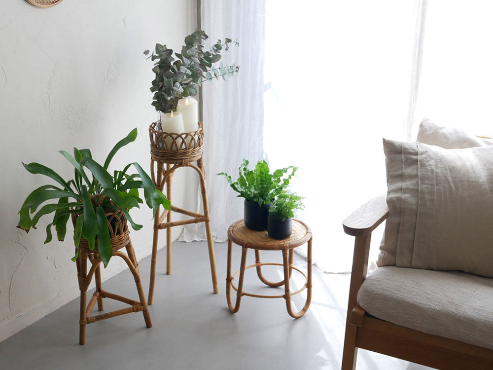 Creerのラタン製ユグラフラワースタンド