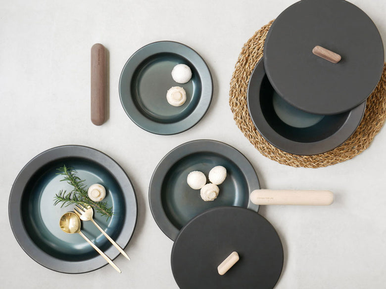 FUJITA KINZOKU フライパンセット本体、ハンドル、蓋、鍋敷き