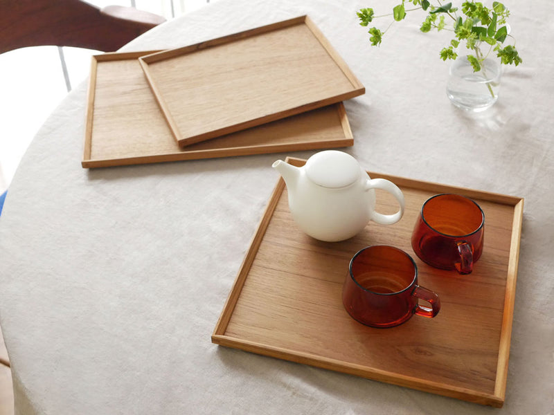 Hinata Life製チークスタックトレイ、木目仕上げ
