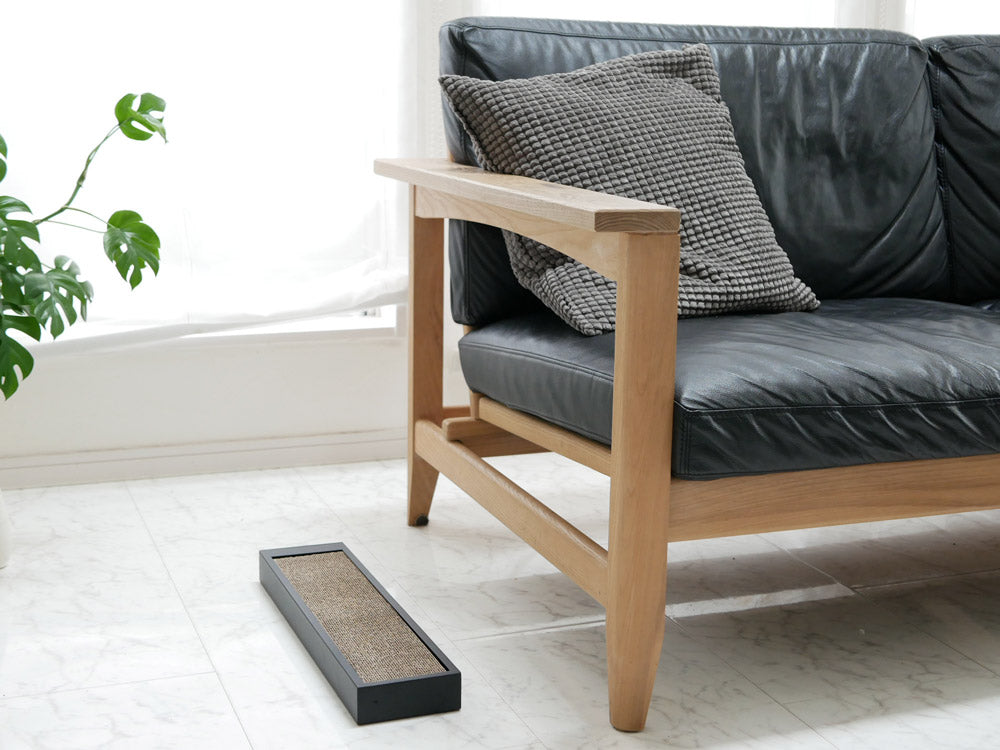 天然素材のハードウッド猫用爪とぎタワー