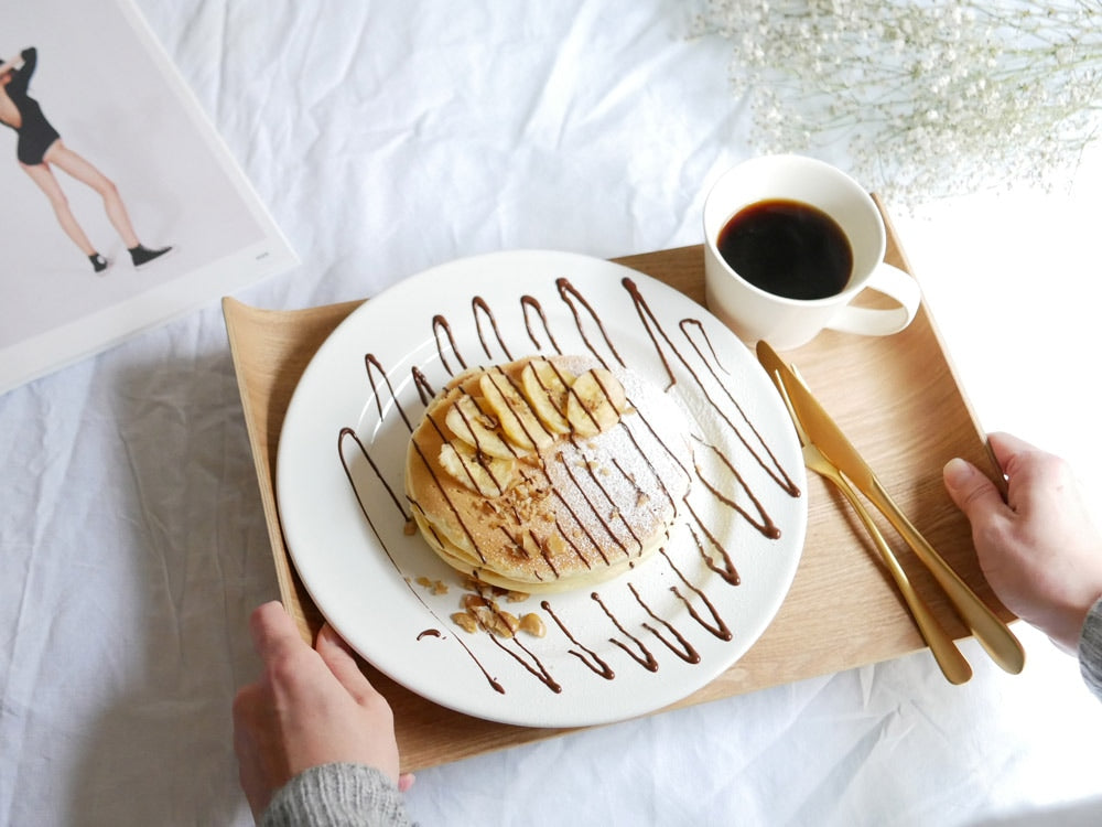 KINTOノンスリップカーブトレイに載せたパンケーキ