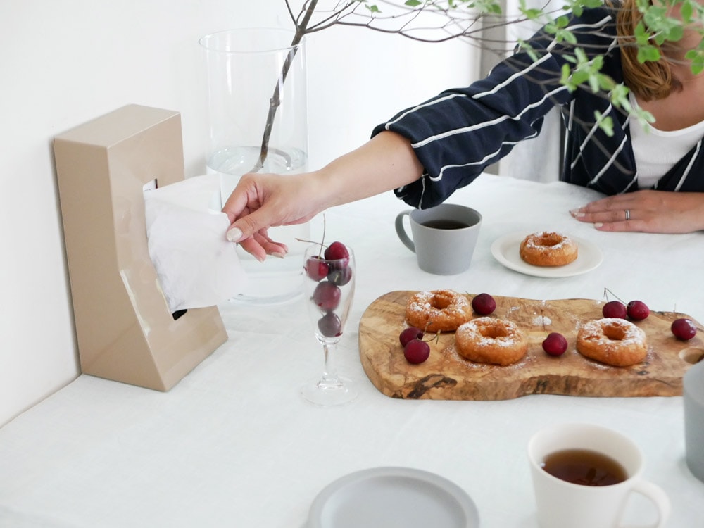 デュエンデの縦置きティッシュスタンド