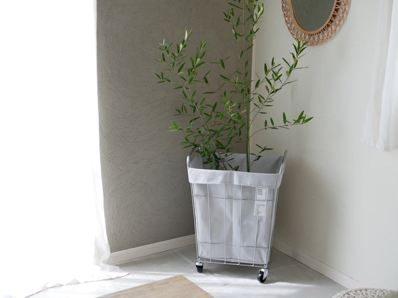 BRIDブランドのスクエア型ランドリーストレージ45L、灰色のスチール製デザインバスケット型収納ボックス