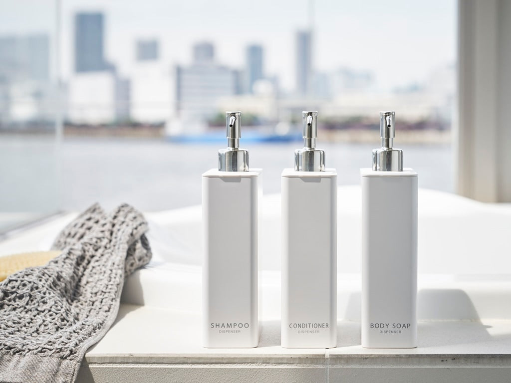 ヤマザキ製ツーウェイディスペンサー スクエアスリムのプラスチックボトル