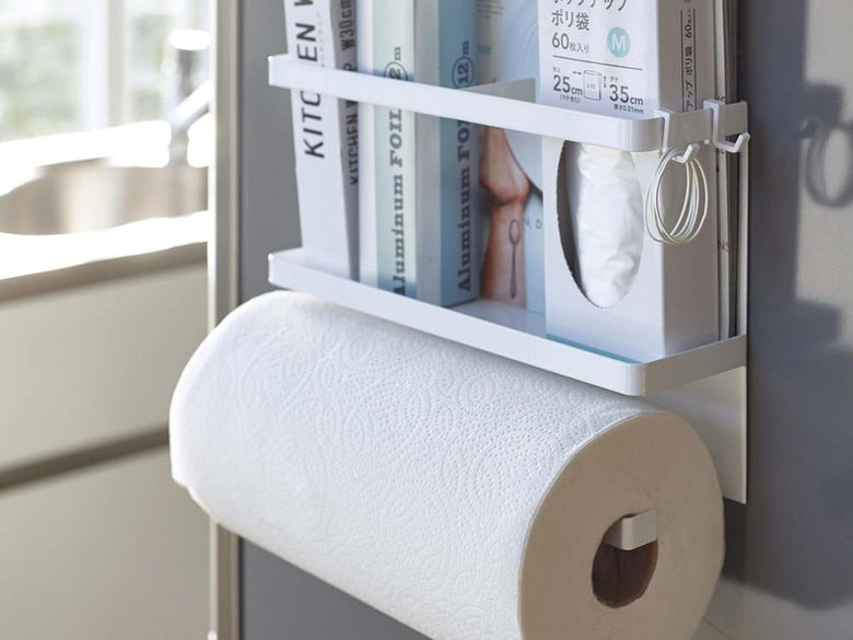 マグネット式紙タオルとラップのホルダー