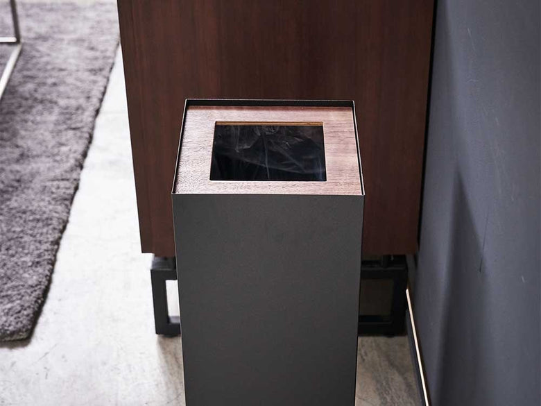 スチール本体と木製蓋のリン トラッシュカン